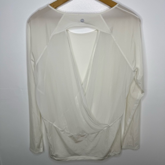 LULULEMON White If You’re Lucky Long Sleeve Tee - Picture 5 of 6